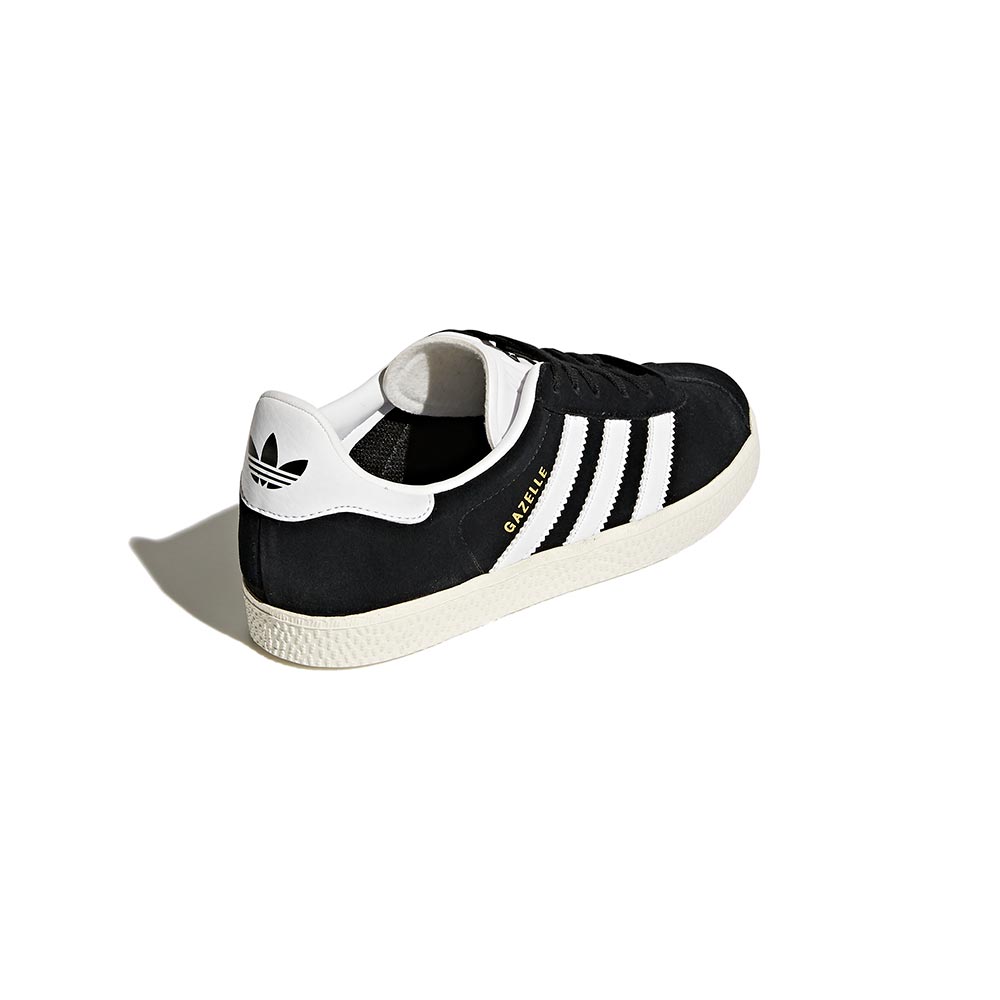 Gazelle Shoes Adidas image number 4