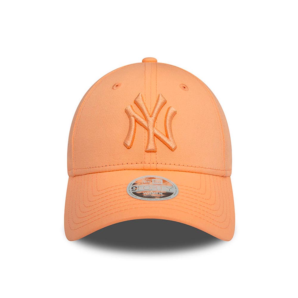 Wmns League Ess 9Forty New York Yankees New Era image number null